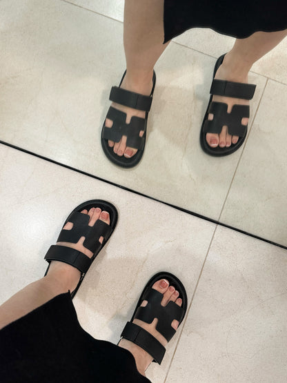 Ayo Black Sandals