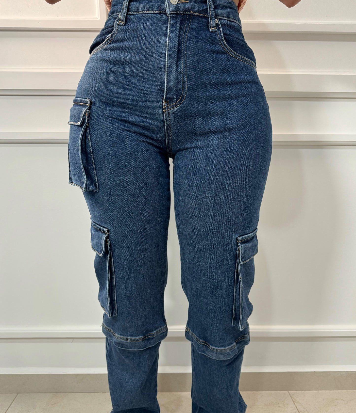 Pantalón Cargo Denim