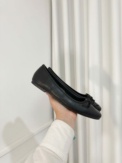 Flats Charlotte Black