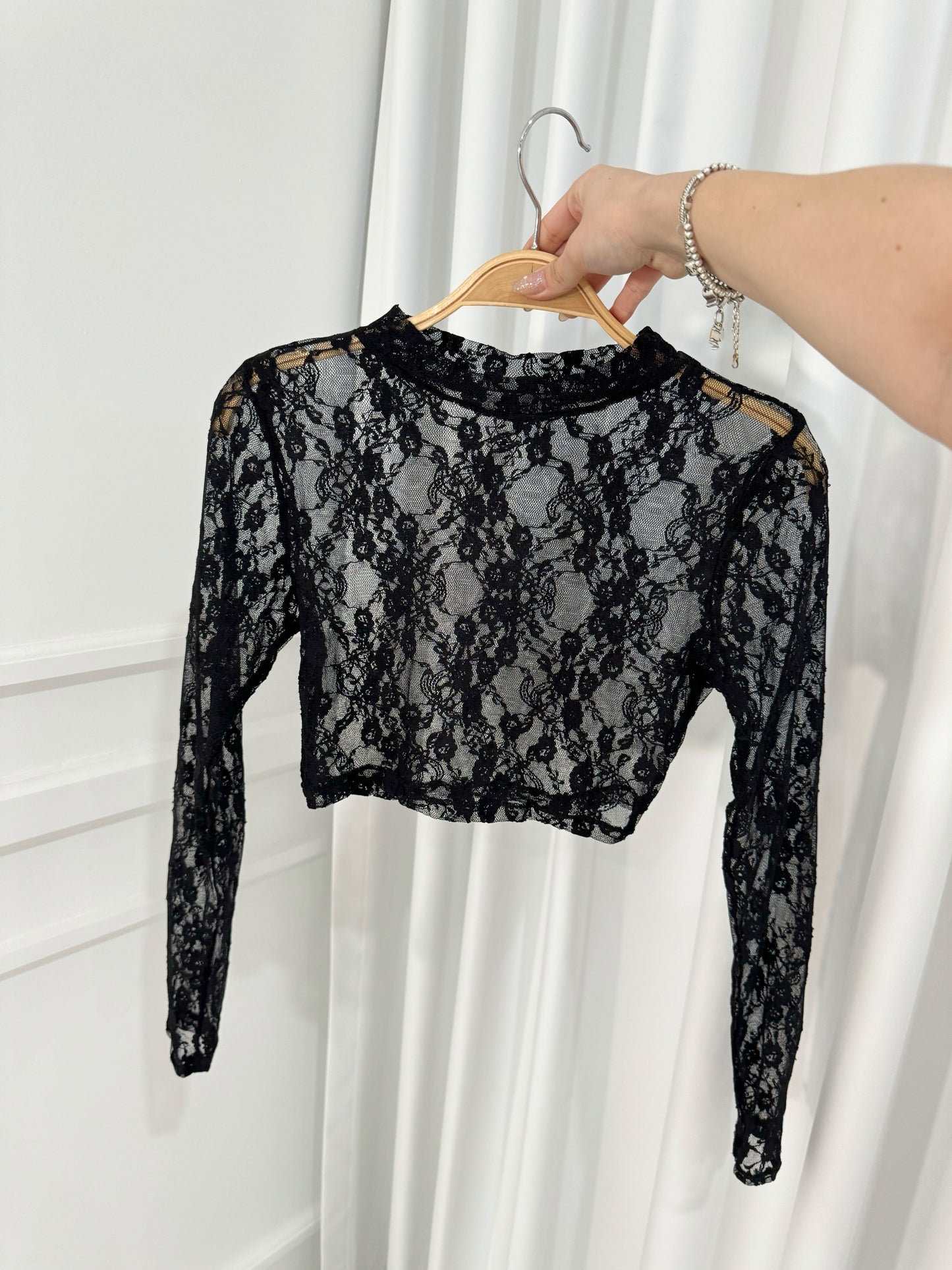 Top Negro Lace