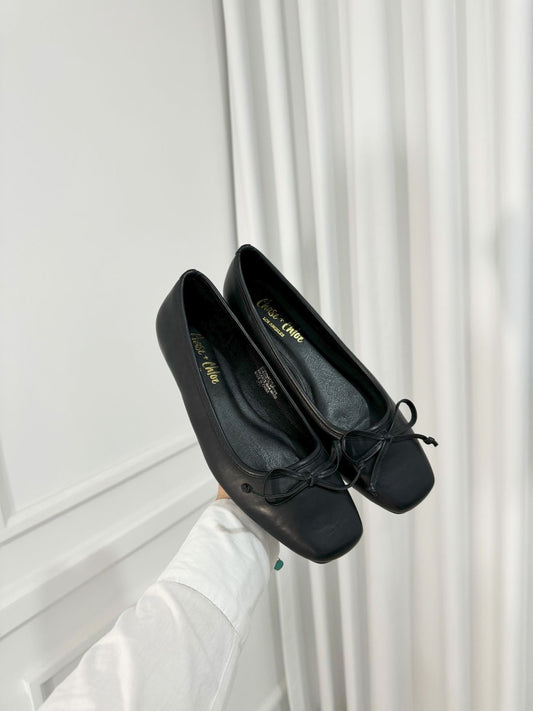 Flats Charlotte Black