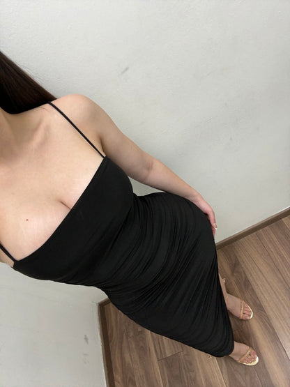 Vestido Midi Negro